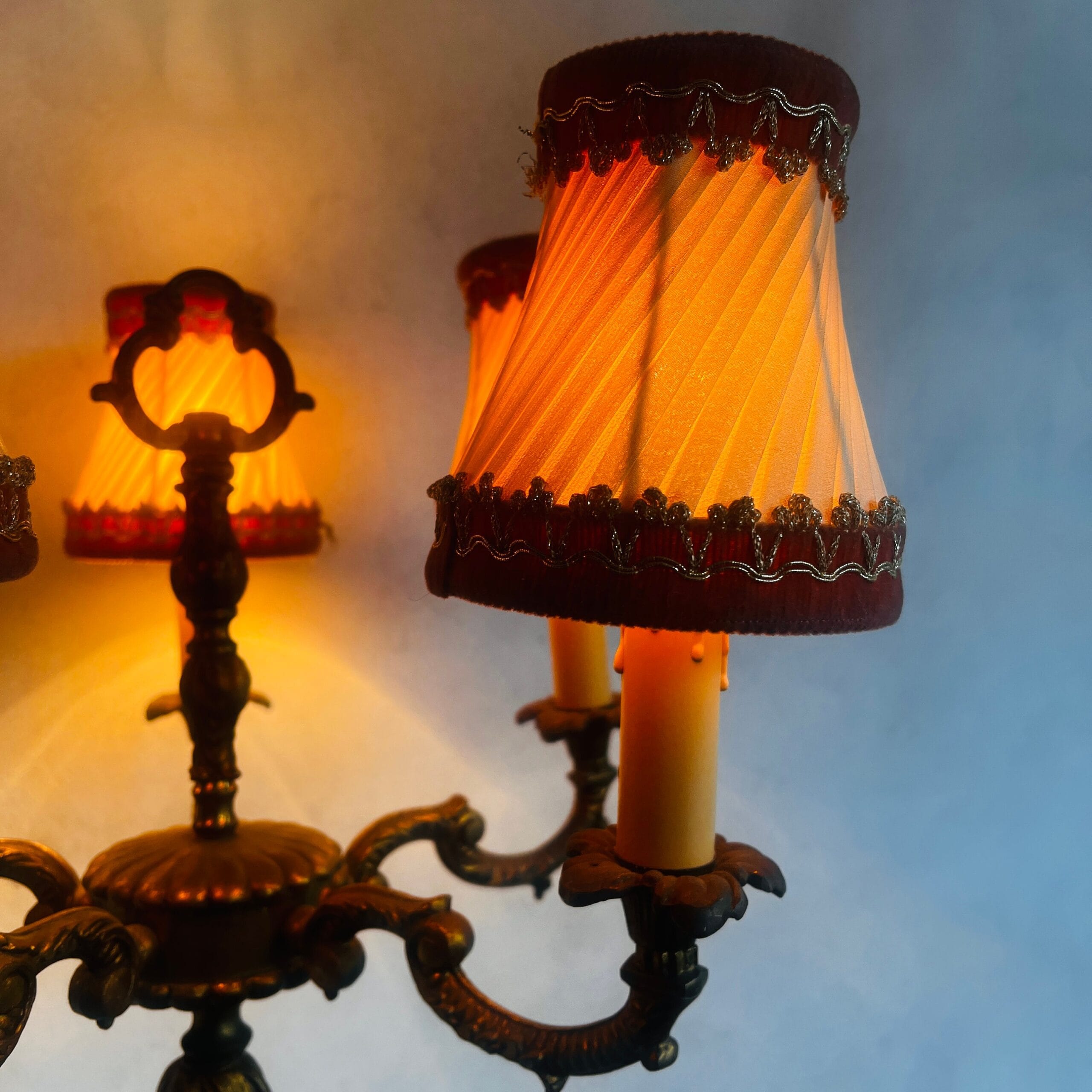 Bronze and Brass Floor Lamp with 5 Lights, Victorian Style Tripod Base with Claw Feet, Elegant Tall Standing Light Fixture