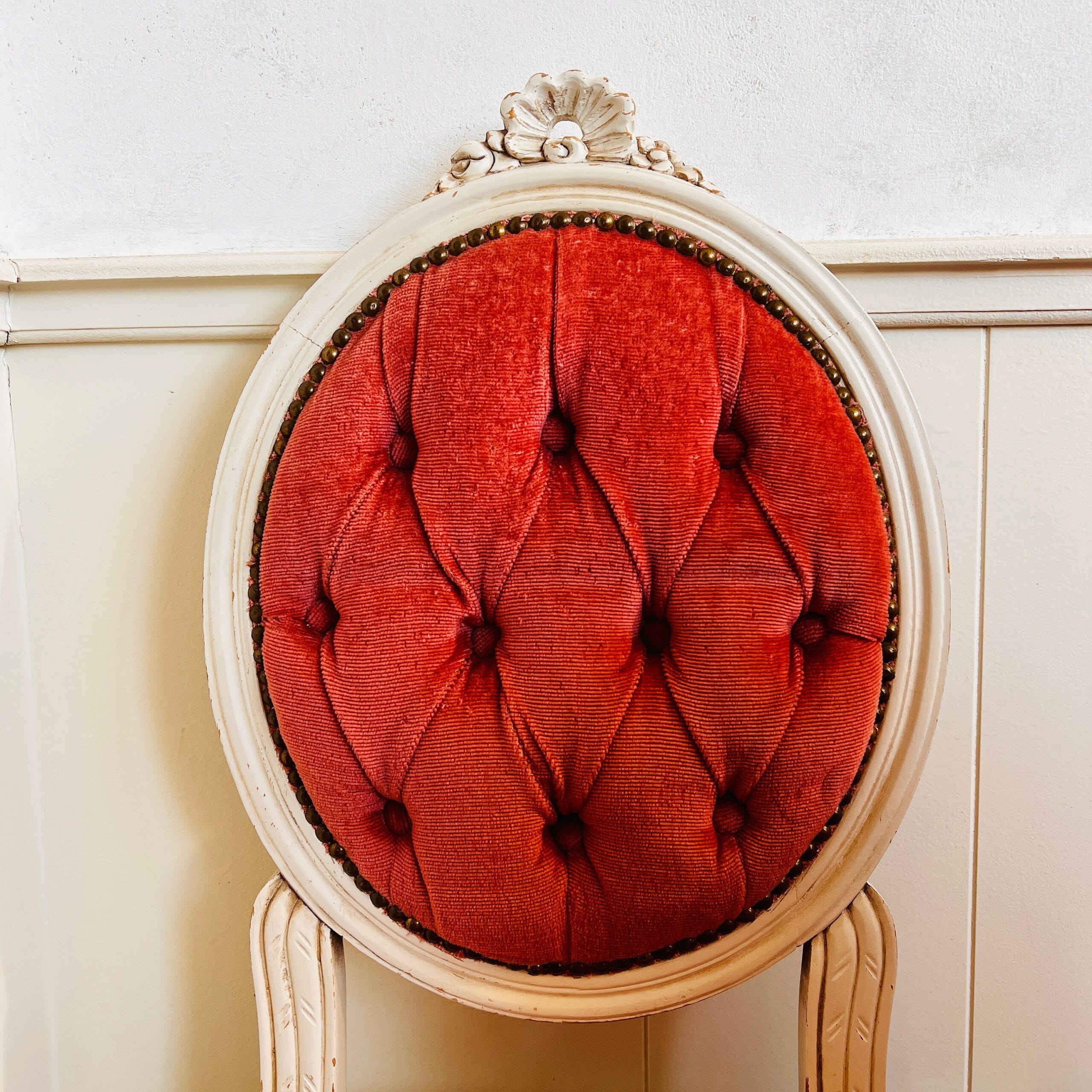 Pair of Wood Vanity Chairs with Pink Velvet, Louis XV Style Carved Bedroom Seating, Romantic 1960s French Provincial Accent