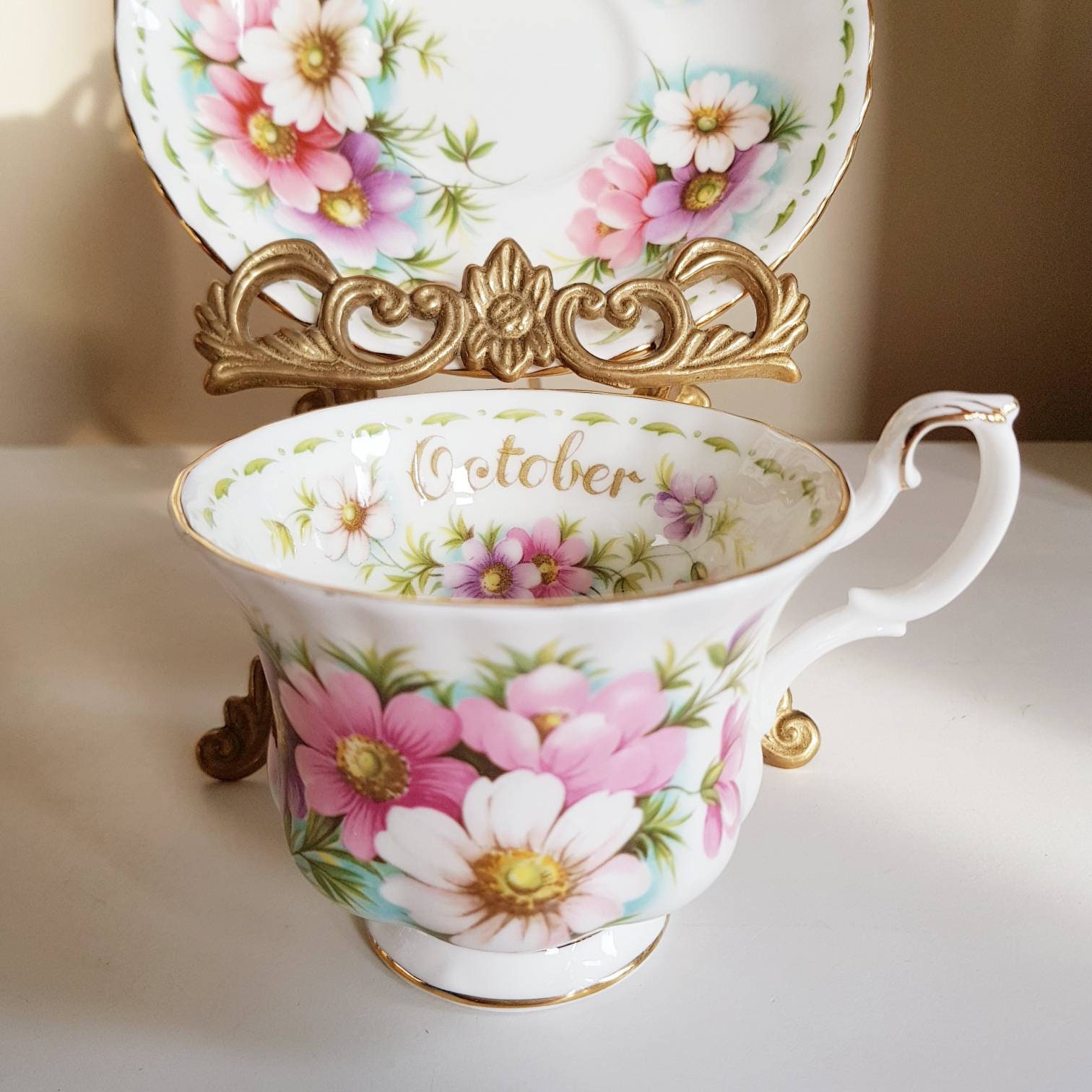 Royal Albert Bone China Teacup and Saucer Set - October Cosmos - Flower of the Month Series, Gold Trim, Made in England