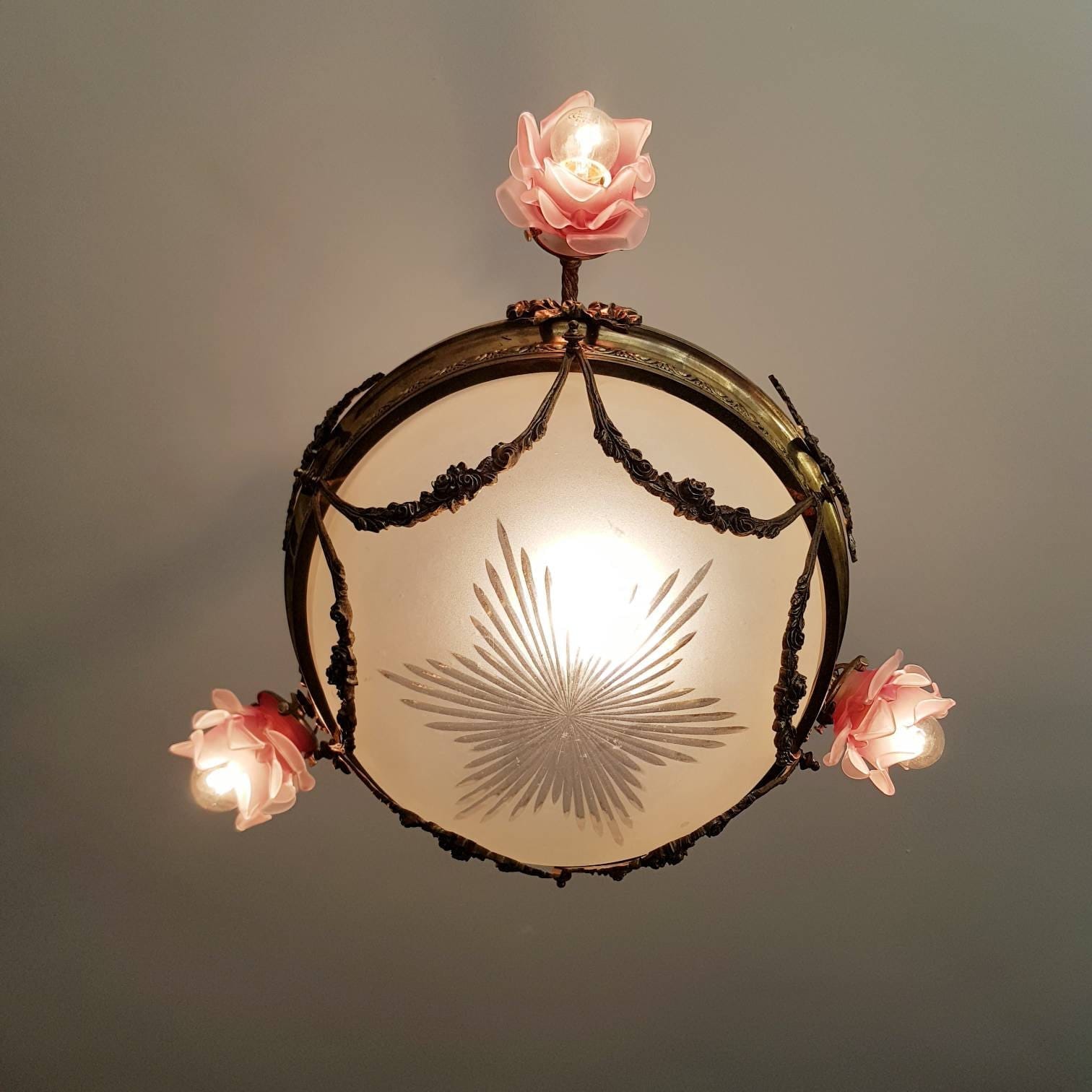Art Deco Bronze Chandelier with Vianne Frosted Pink Glass Shades and Dome Light, French Pendant Lamp, 1930s Lighting