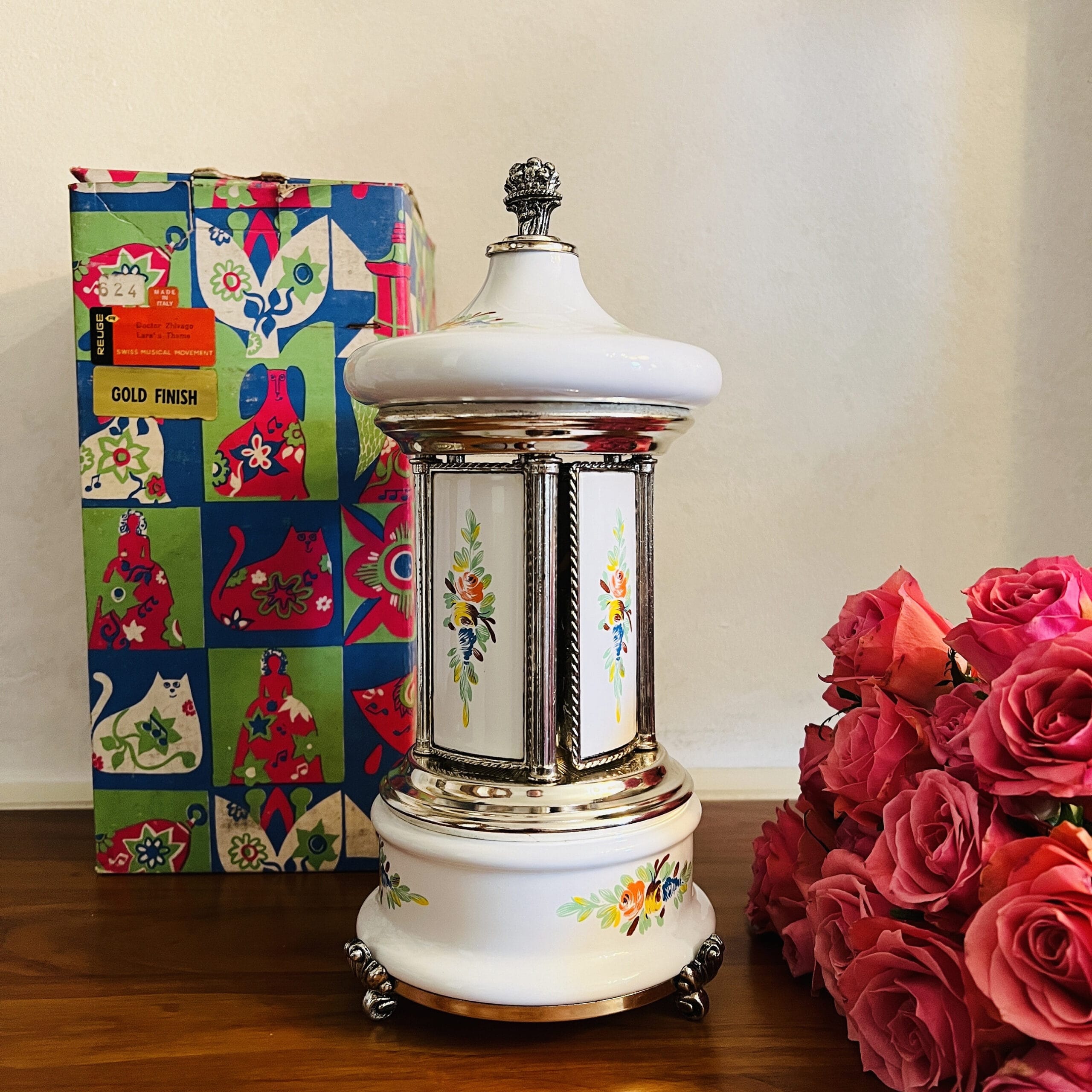 White Enamel Music Box with Ballerina Carousel Reuge Mechanism Swiss Movement 60s Lipstick or Cigarette Holder Gift Idea
