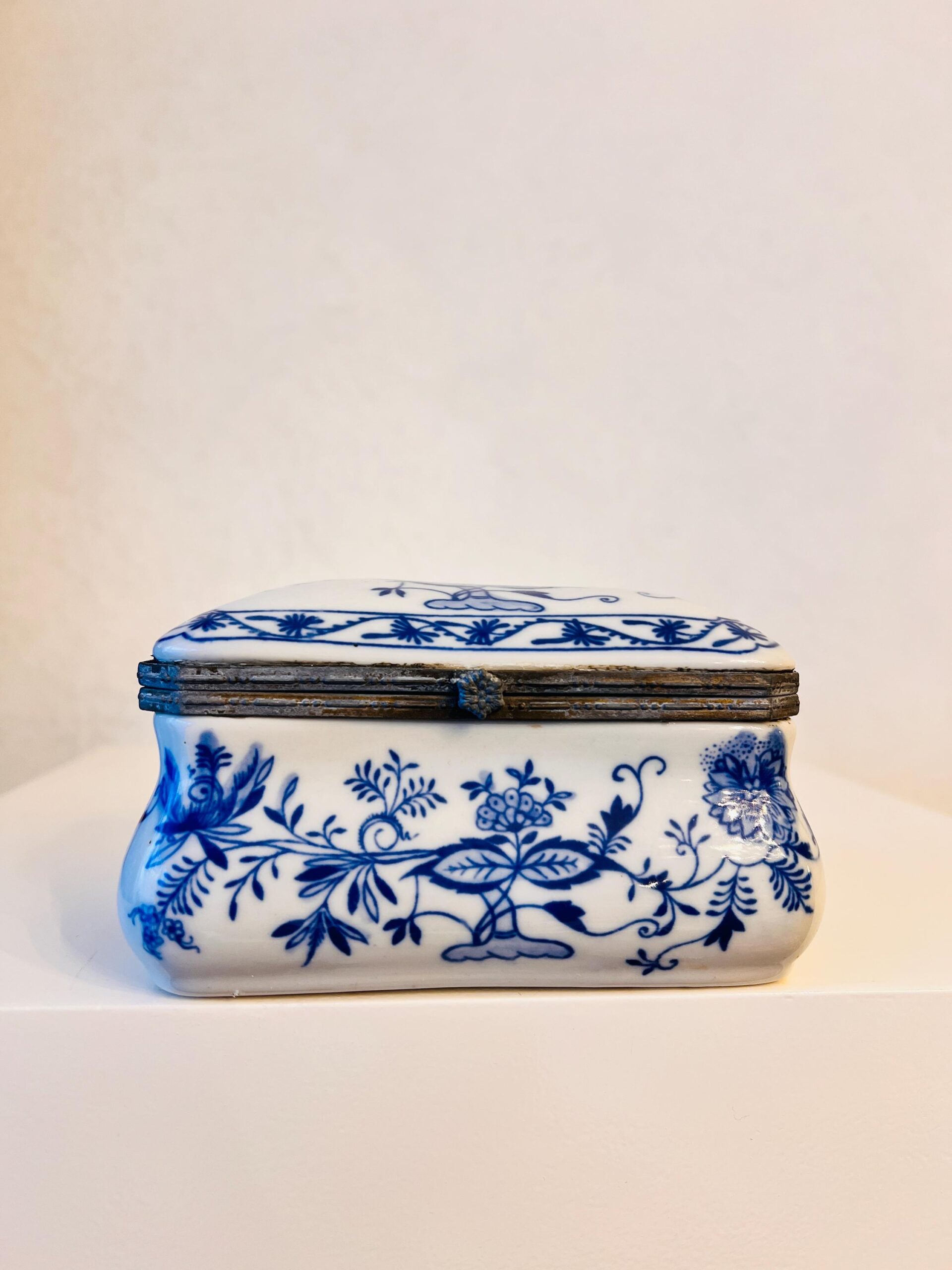 Hand-painted Porcelain Jewelry Box with Danube Blue Onion Pattern, Vintage Trinket Storage Inspired by Meissen Style