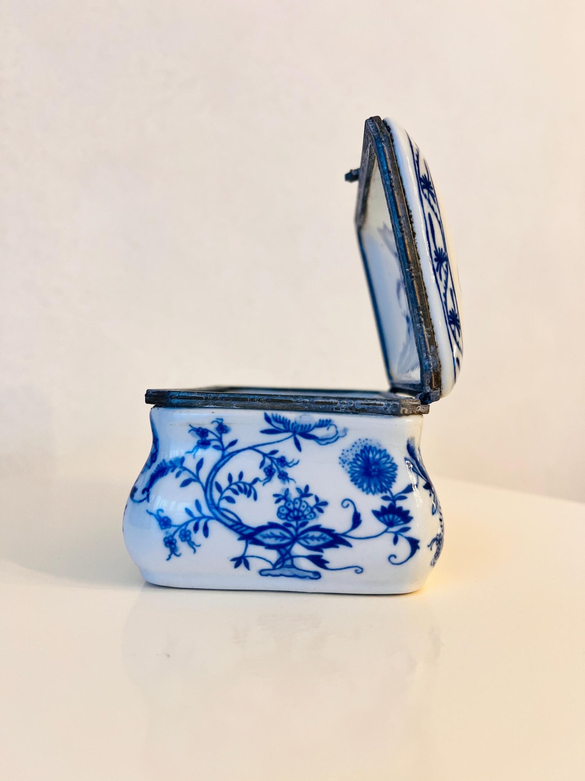 Hand-painted Porcelain Jewelry Box with Danube Blue Onion Pattern, Vintage Trinket Storage Inspired by Meissen Style