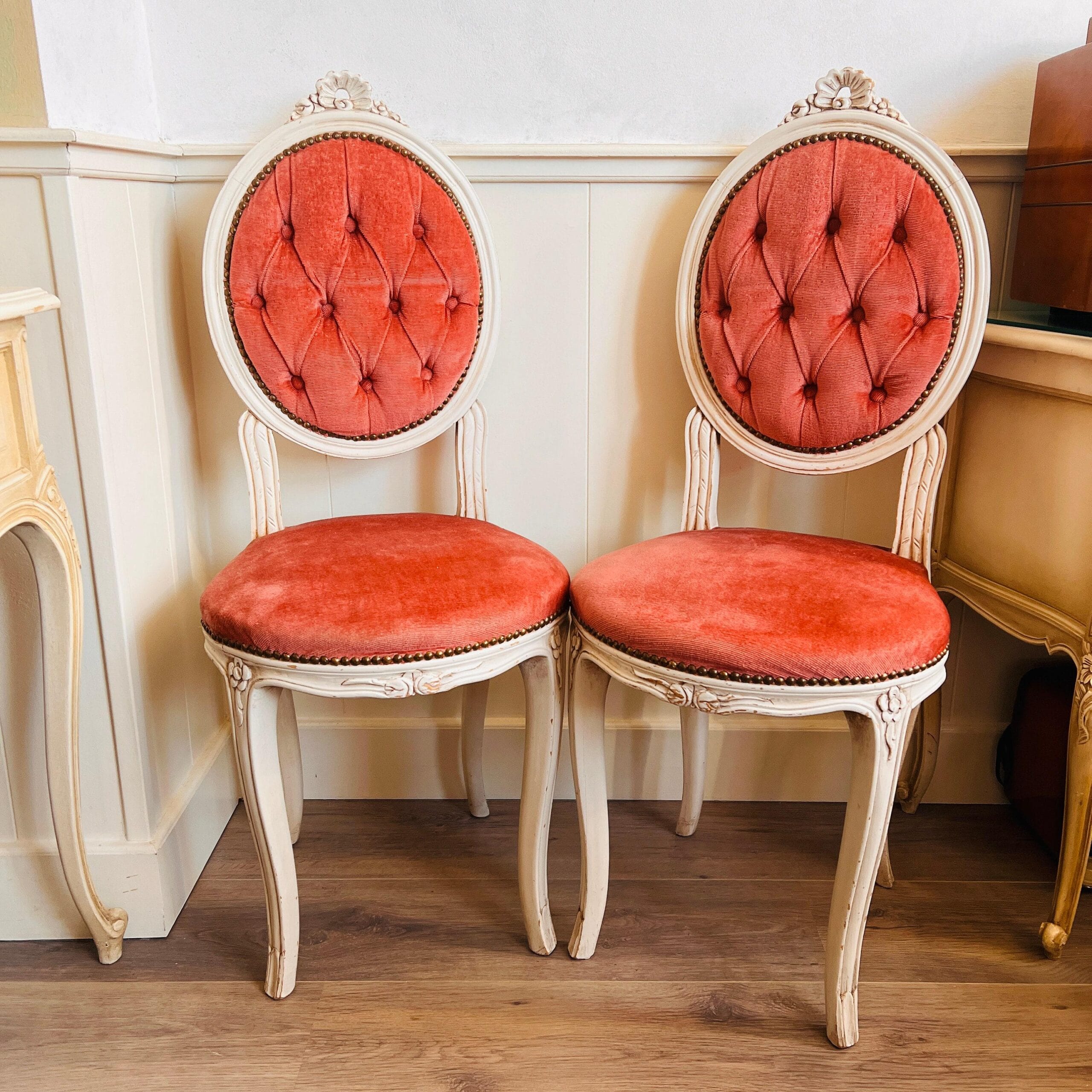 Pair of Wooden Chairs, Queen Anne Style, Vintage Shabby Chic White and Pink  | oGoodieShop, image size:2560x2560