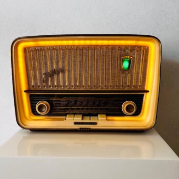 duplicate - Telefunken Jubilate 8 Tube Radio with Bluetooth – Mid Century Wood Case, Restored & Working