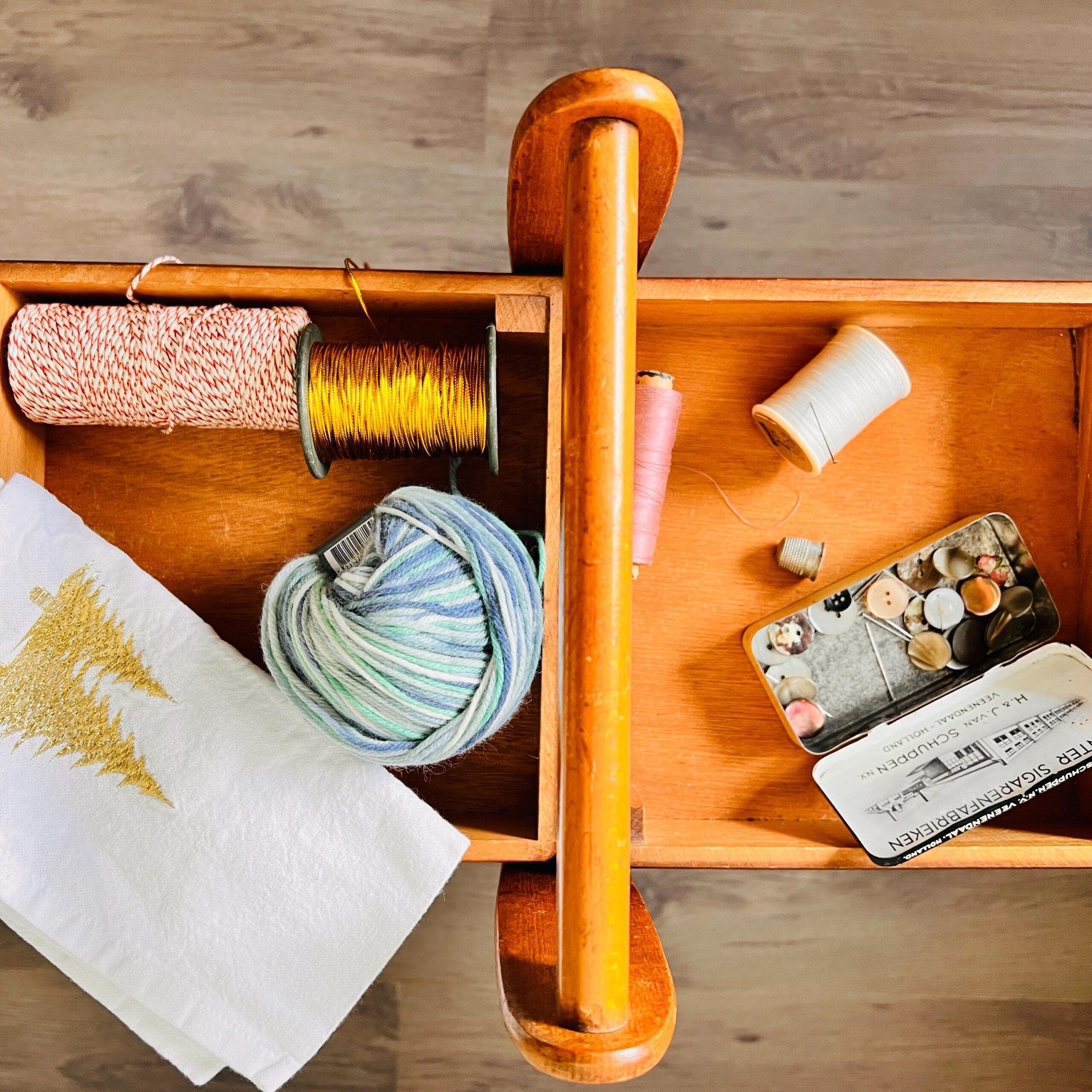 Vintage Wooden Sewing Box with Handle - Compact Storage for Sewing Essentials