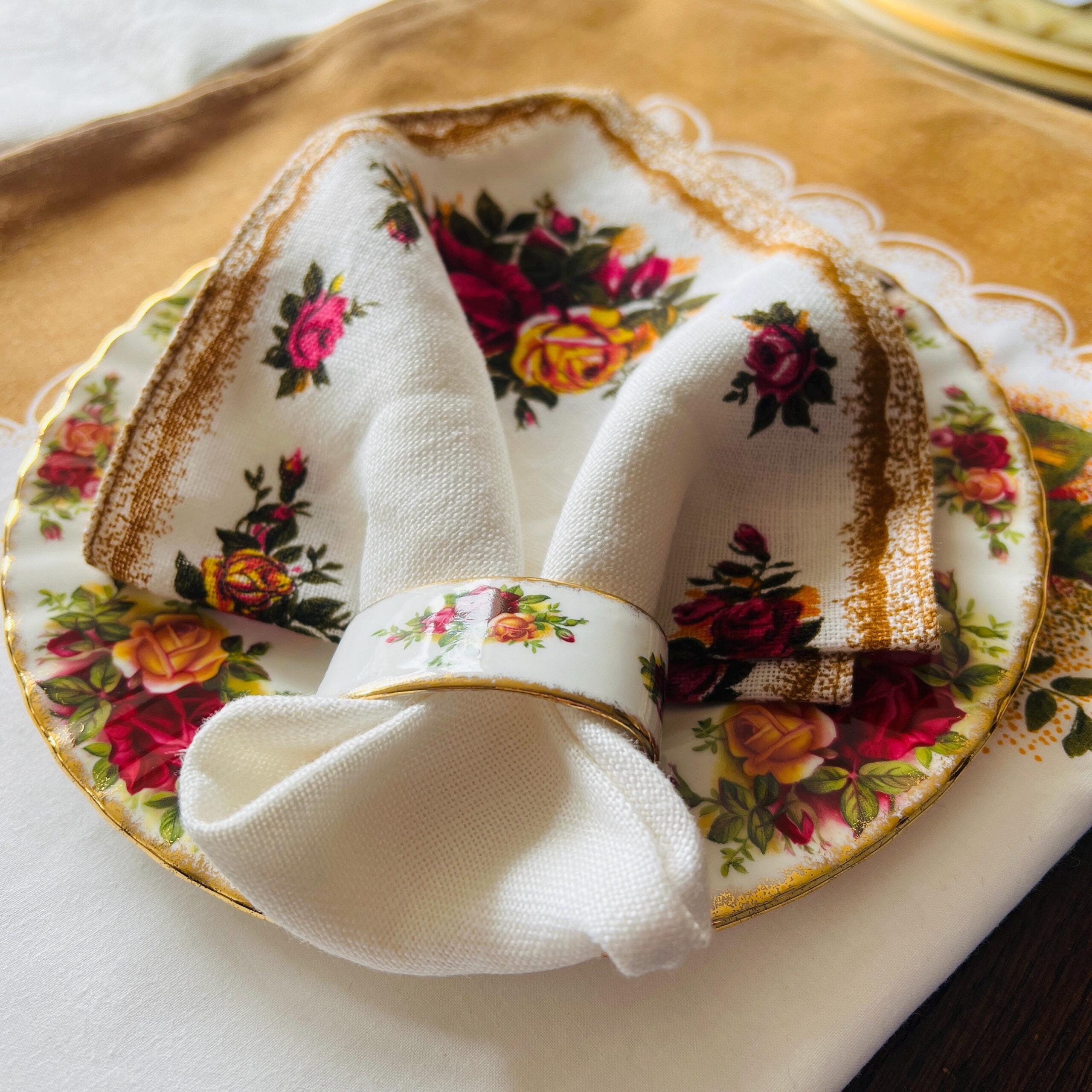 Royal Albert Bone China Napkin Rings Set with Linen Napkins, Old Country Roses Floral, Vintage Table Decor, Set of 6, 1960s